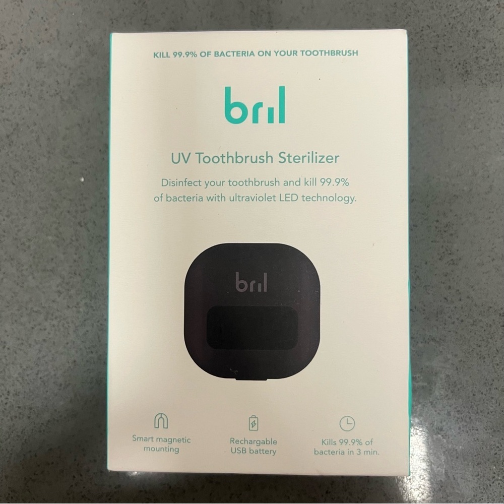 NWT Bril UV Black Toothbrush Sterilizer Kills 99% Bacteria On Your Toothbrush